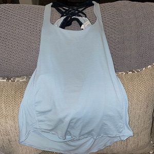 Lululemon top